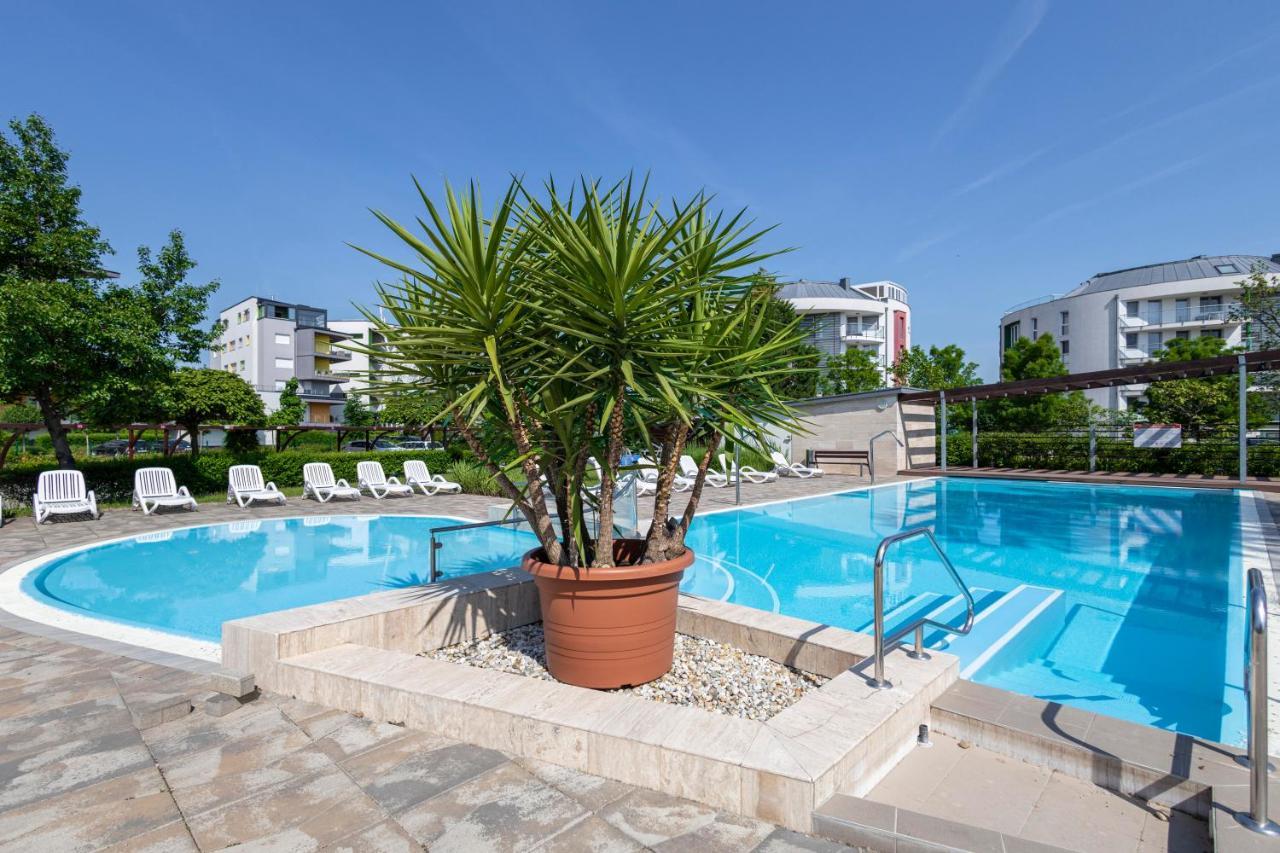 Appartement Admiral Pearl à Siófok Extérieur photo